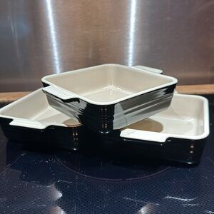 NWT set of 3 Le Creuset 14cm sq dishes in Black Onyx. Hard to find color!